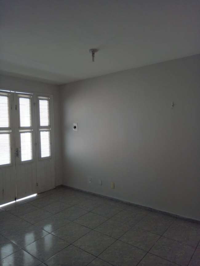 AV. MISTER HULL, 5055 APT 203 1 ANDAR