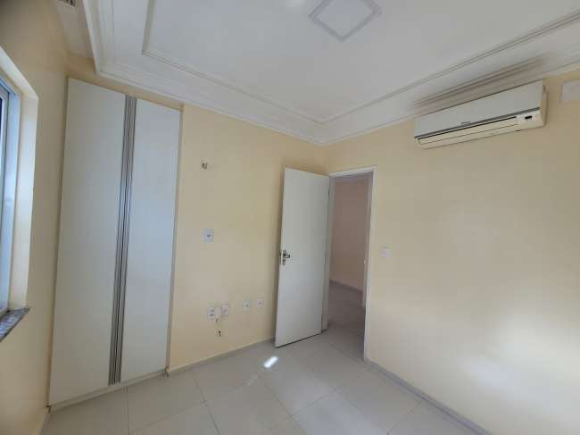 R. GENERAL SILVA JUNIOR, 247 APT 04 TÉRREO PAVIMENTO SEM GARAGEM