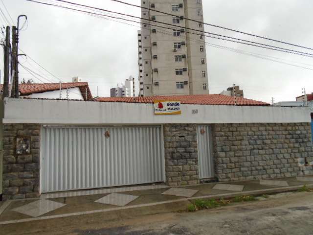 R. PASCOAL DE CASTRO ALVES, 850
