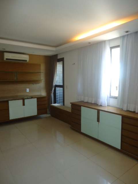 R. ENGENHEIRO SAMIR HILUY, 33 APTO. 600 – TORRE MALAGA