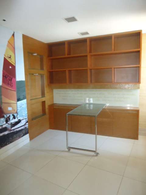 R. ENGENHEIRO SAMIR HILUY, 33 APTO. 600 – TORRE MALAGA