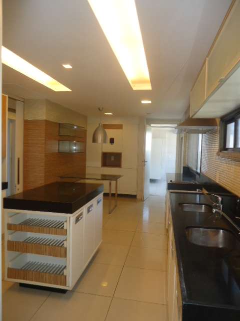 R. ENGENHEIRO SAMIR HILUY, 33 APTO. 600 – TORRE MALAGA