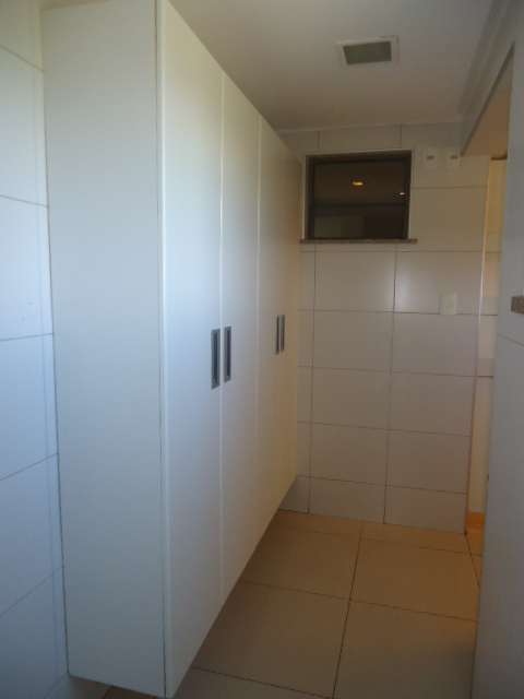 R. ENGENHEIRO SAMIR HILUY, 33 APTO. 600 – TORRE MALAGA