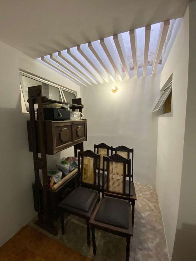 R. INACIO VASCONCELOS, 246 CASA 01