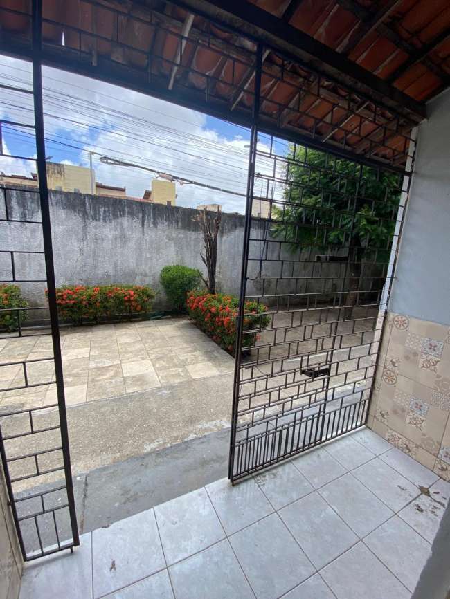 AV. DOS PAROARAS, 115 APTO. 103 BL. 04